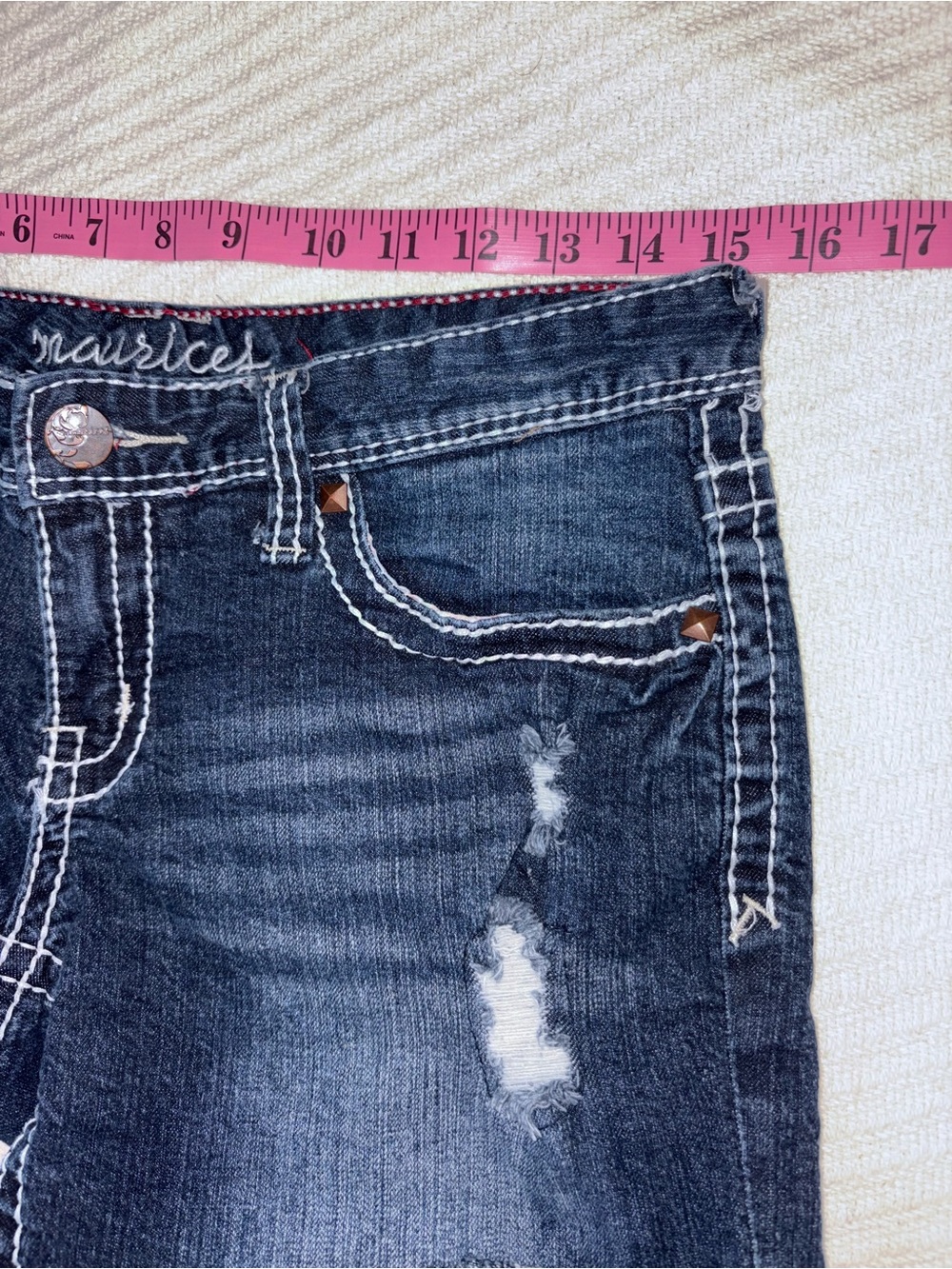 Maurices Y2K Originals High Contrast Low Rise Denim Destructed Patched Shorts - Picture 5 of 8